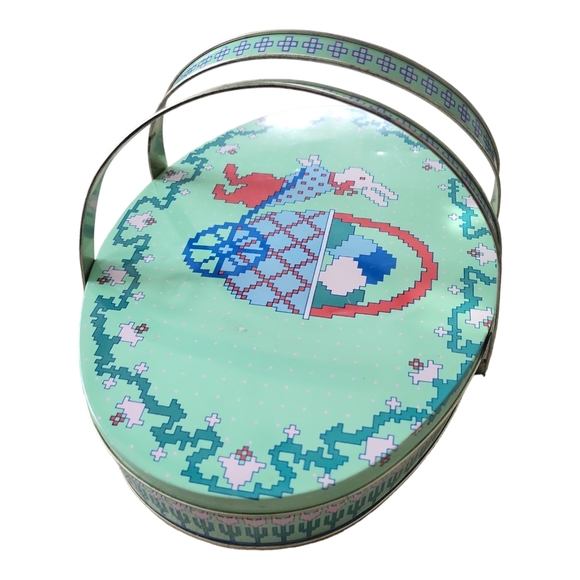 Vintage Mint Green Easter Bunny Handle Tin - Picture 2 of 8